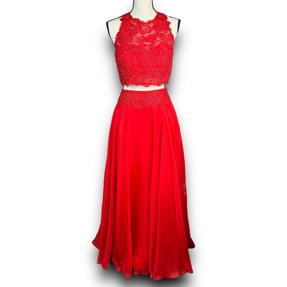 Dave & Johnny Red Two Piece Lace Halter Top Maxi Skirt Prom Gown 2pc Set 11 / 12 - Picture 2 of 15